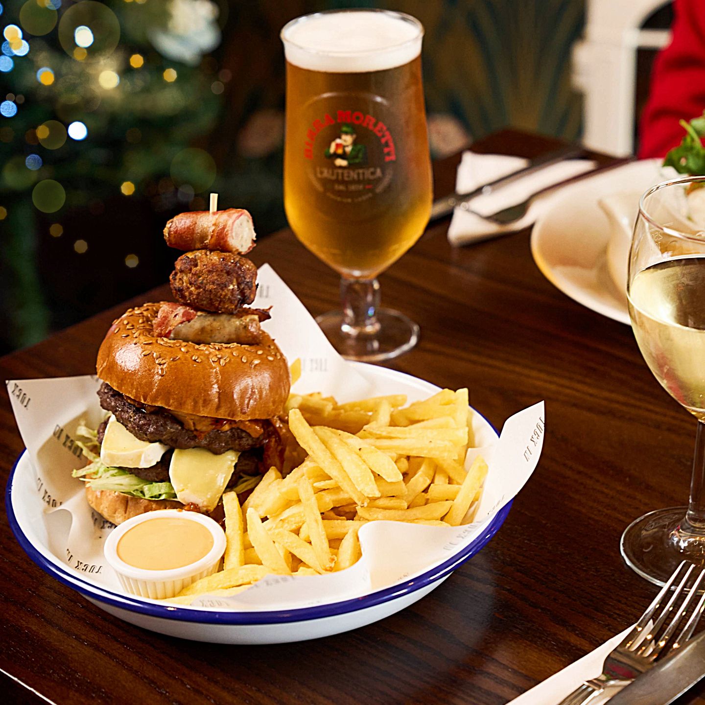 Festive Lunch & Dinner at The Bull Inn in Reading